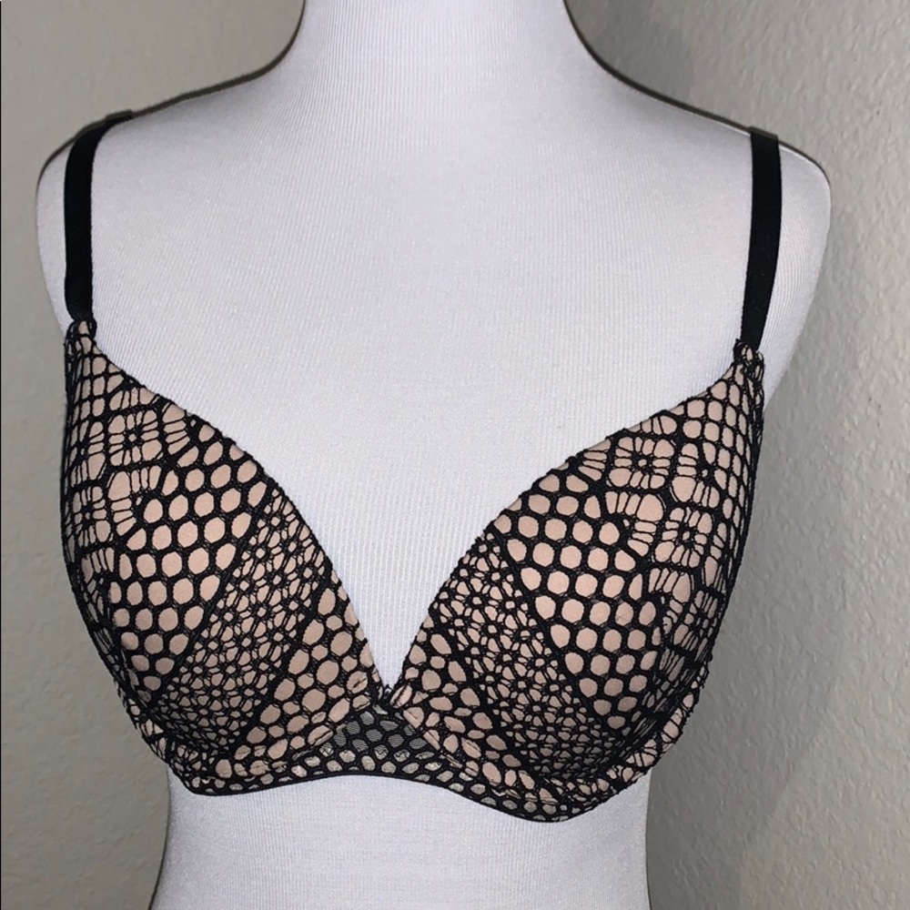Victoria’s Secret Very Sexy 34D